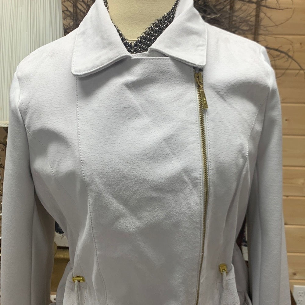 Beautiful spring New Leather Coat - Picture 8 of 16